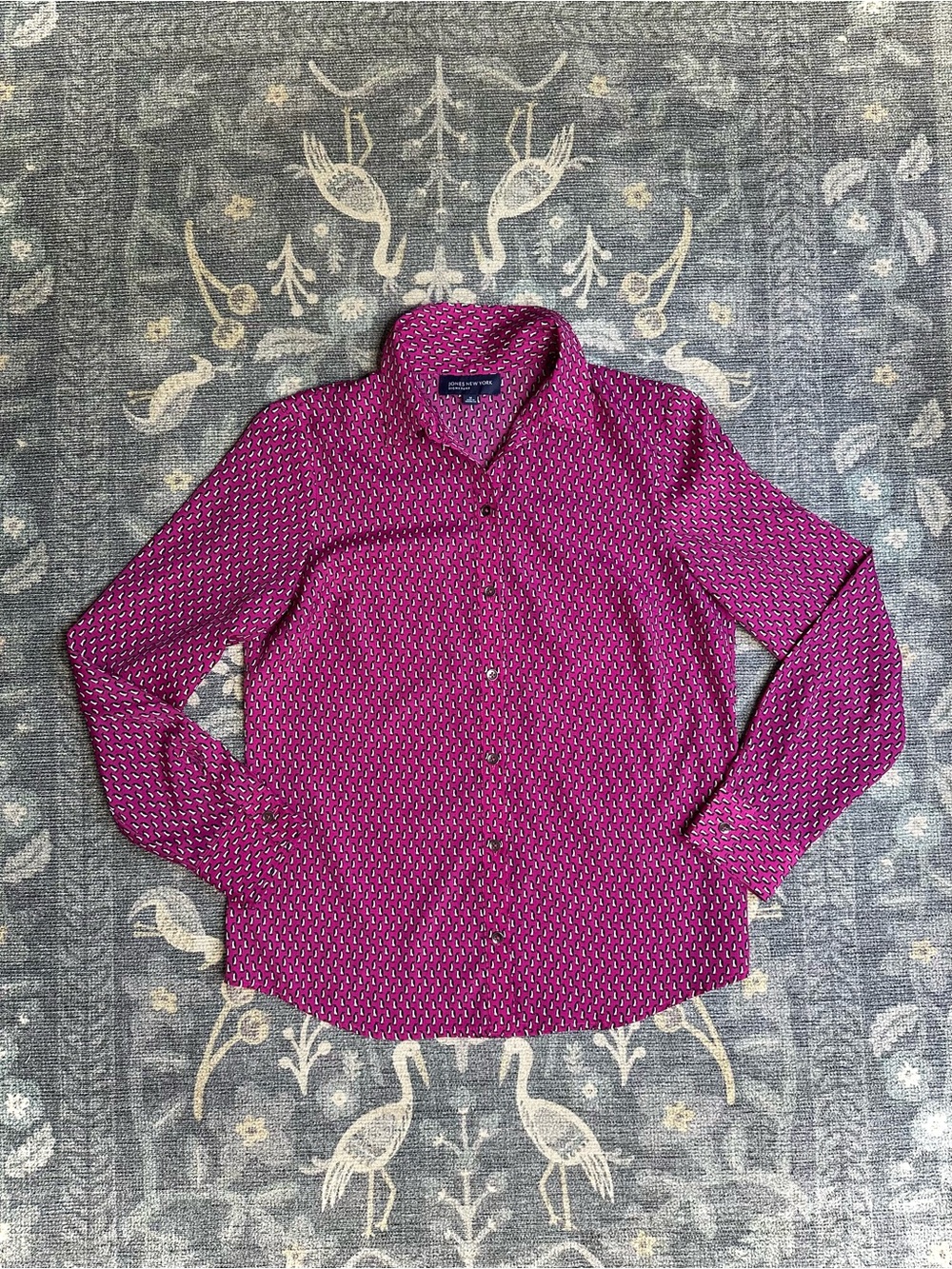 Jones New York Signature Magenta Penguin Print Button Down Shirt Sz M
